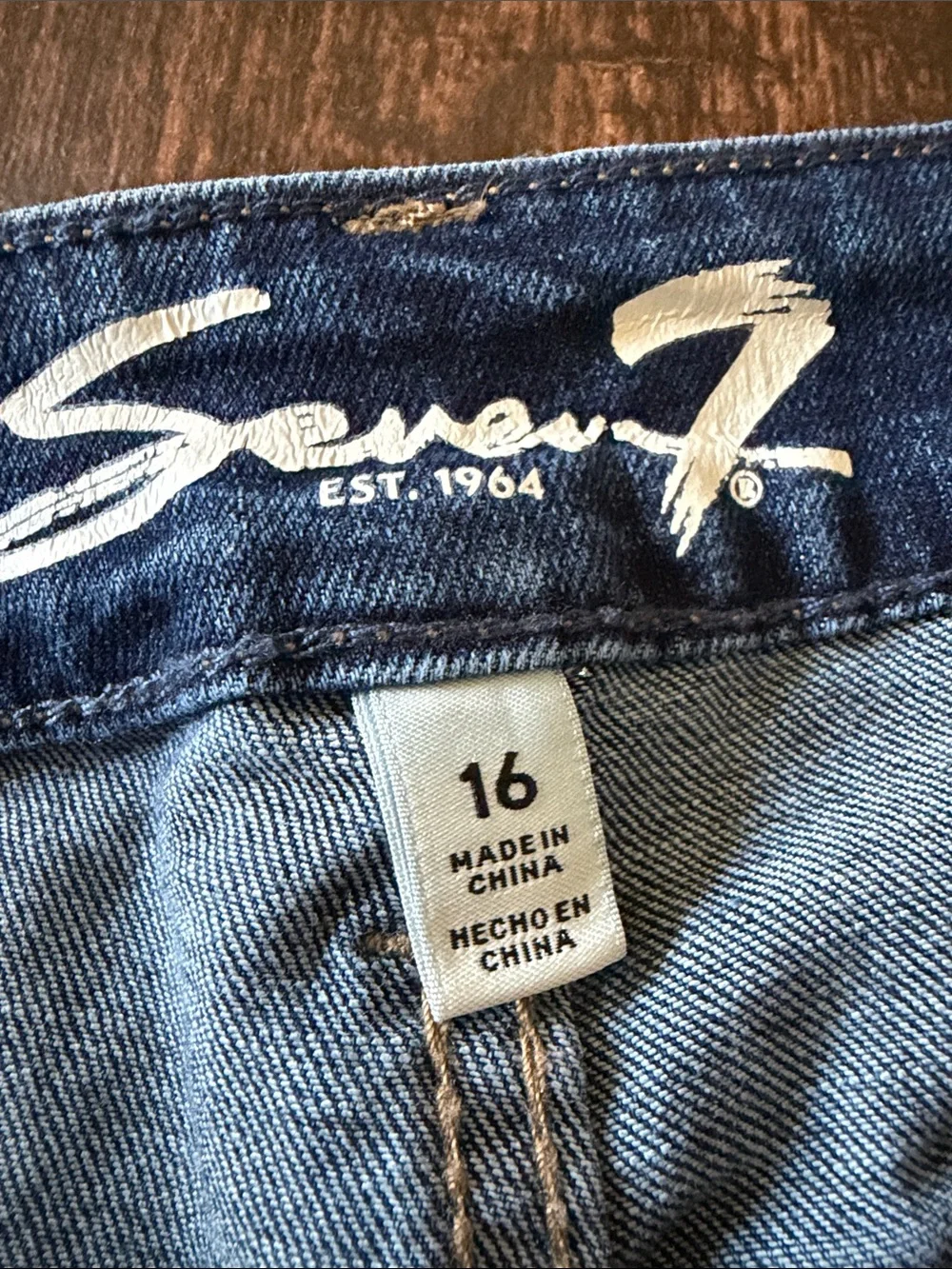 Seven7 Dark Blue Rolled-Cuff Denim Shorts - Picture 2 of 3